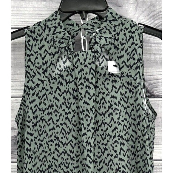 AMOUR VERT SOPHIA 100%‎ SILK SLEEVELESS BLOUSE Women's Size Medium BLUE/GREEN - Picture 2 of 5